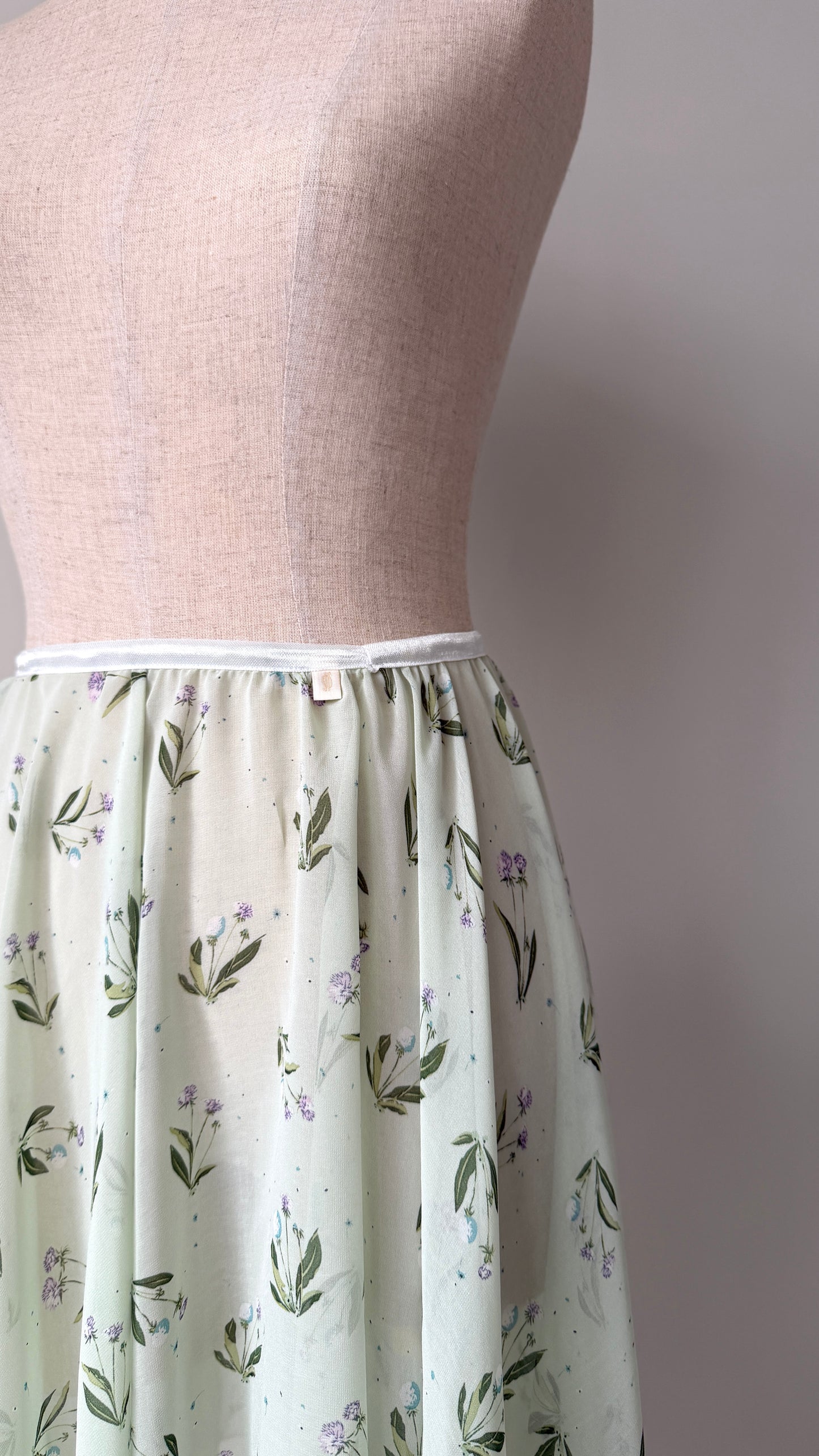 360 Circle Skirt Mint Meadow